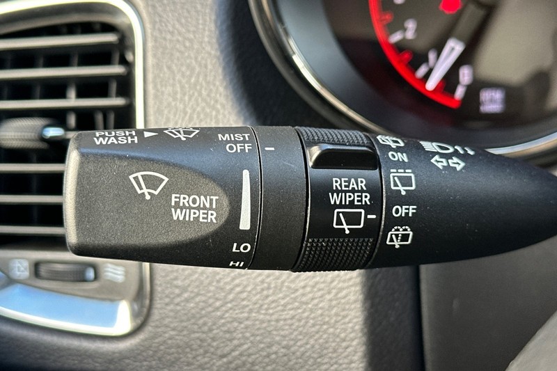 Dodge Durango Vehicle Full-screen Gallery Image 38