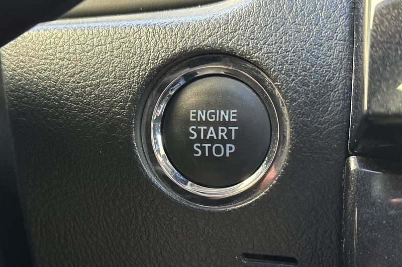 Toyota 4Runner Vehicle Full-screen Gallery Image 35