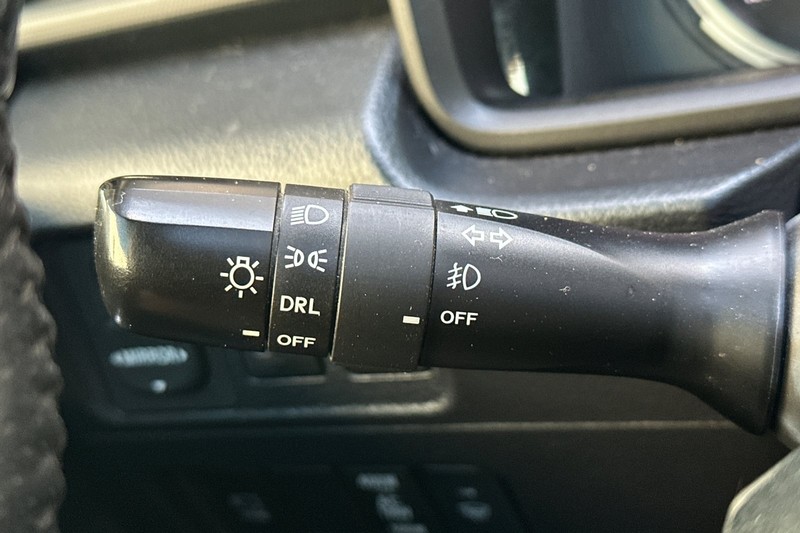 Toyota 4Runner Vehicle Full-screen Gallery Image 38