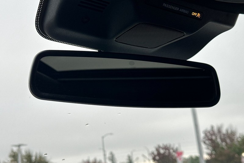 Ford Expedition Max Vehicle Full-screen Gallery Image 26