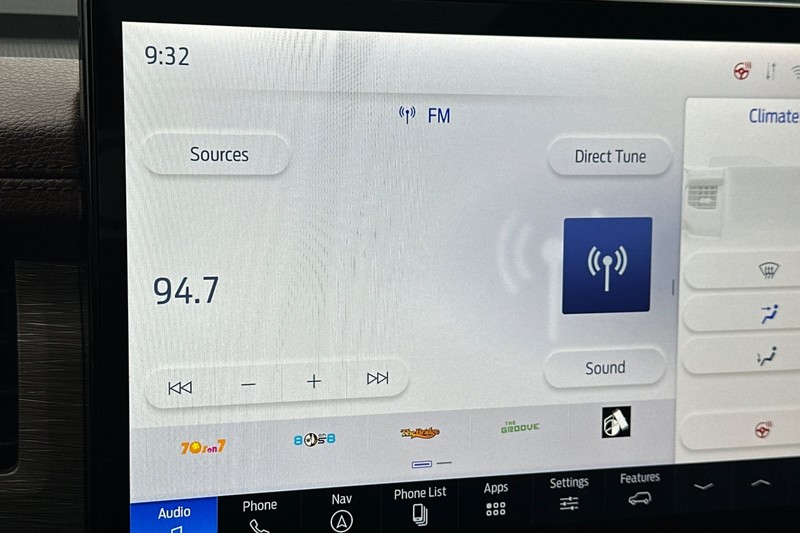 Ford Expedition Max Vehicle Full-screen Gallery Image 27