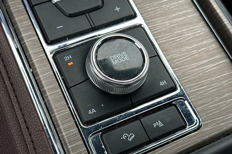 Ford Expedition Max Vehicle Full-screen Gallery Image 33