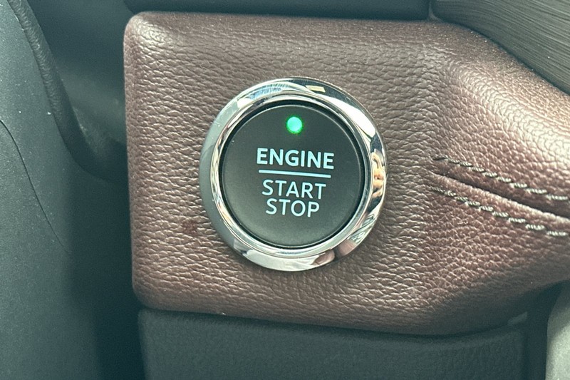 Ford Expedition Max Vehicle Full-screen Gallery Image 36