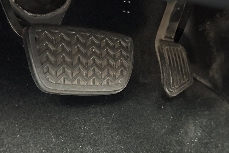 Toyota 4Runner Vehicle Full-screen Gallery Image 46