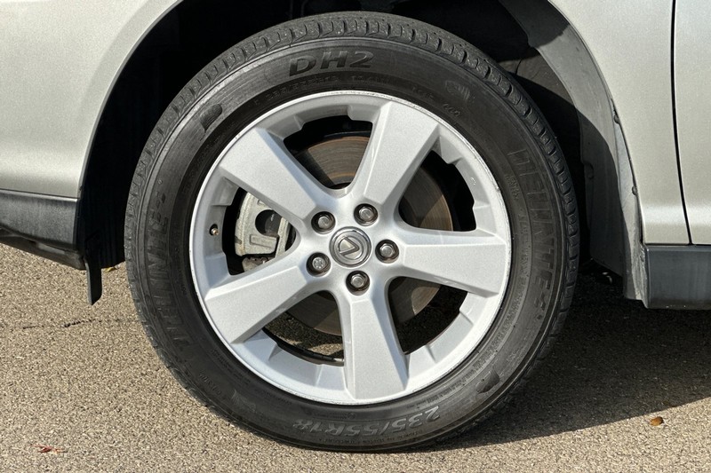 Lexus RX 330 Vehicle Full-screen Gallery Image 43