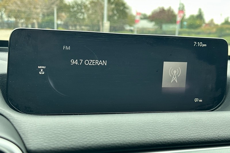 Mazda CX-50 Vehicle Full-screen Gallery Image 26