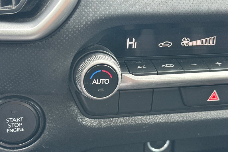 Mazda CX-50 Vehicle Full-screen Gallery Image 29