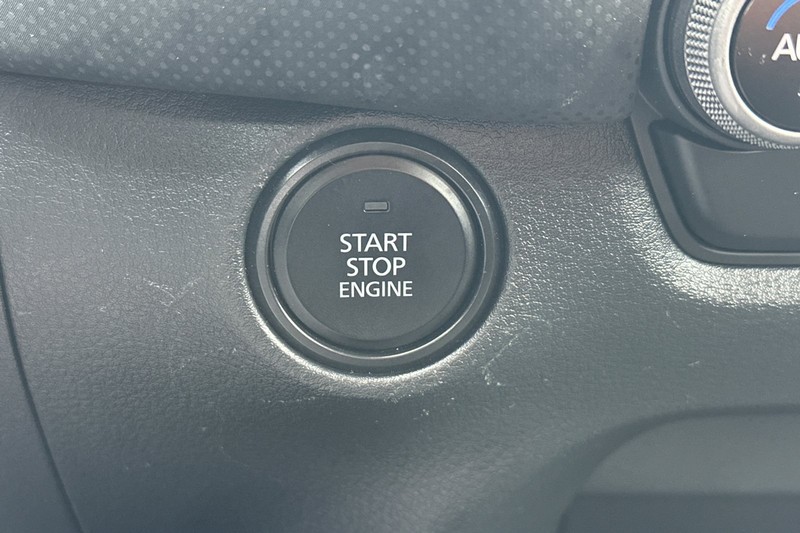 Mazda CX-50 Vehicle Full-screen Gallery Image 35