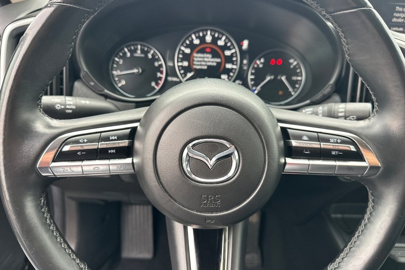 Mazda CX-50 Vehicle Full-screen Gallery Image 36