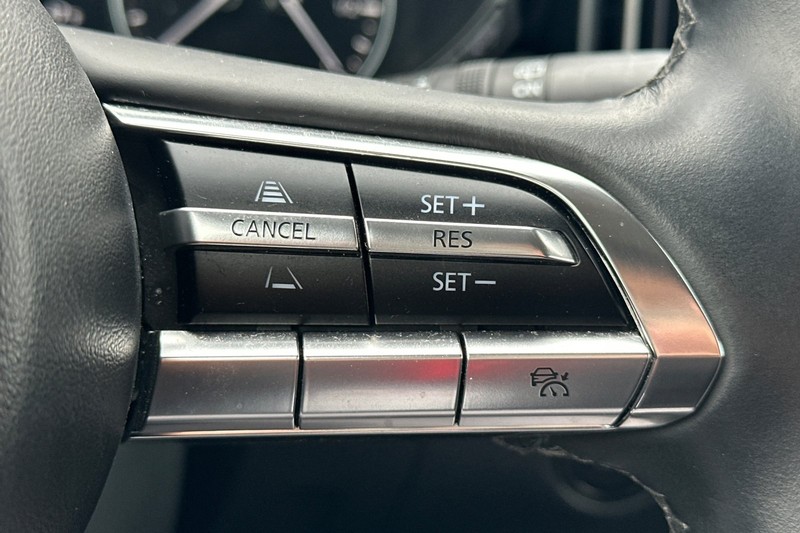 Mazda CX-50 Vehicle Full-screen Gallery Image 39