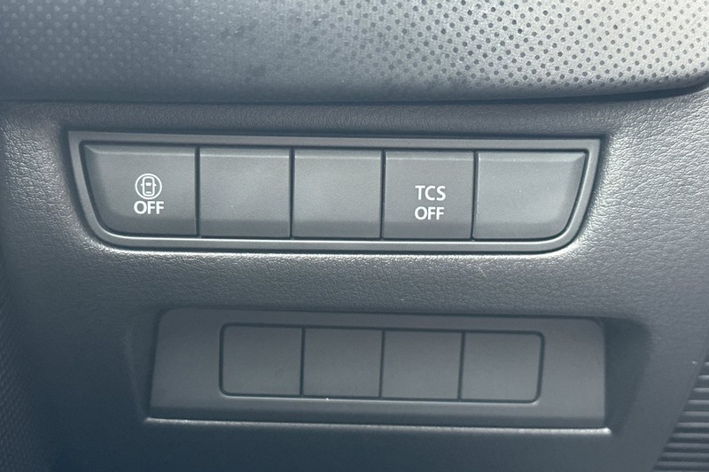 Mazda CX-50 Vehicle Full-screen Gallery Image 43