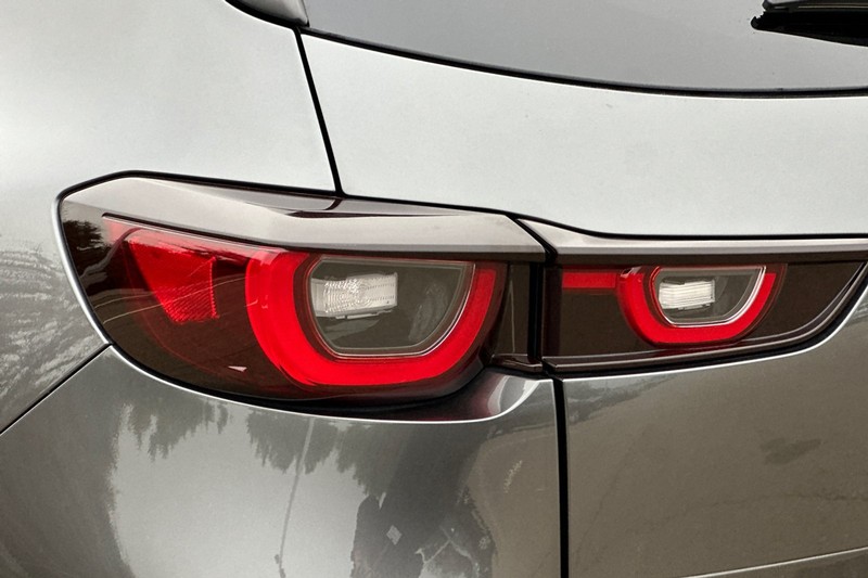 Mazda CX-50 Vehicle Full-screen Gallery Image 50