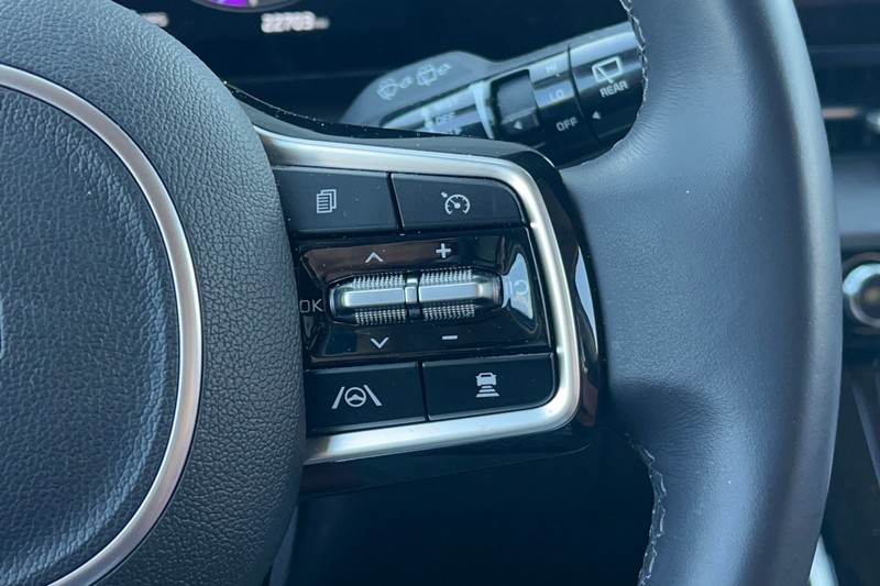 Kia Carnival Vehicle Full-screen Gallery Image 37