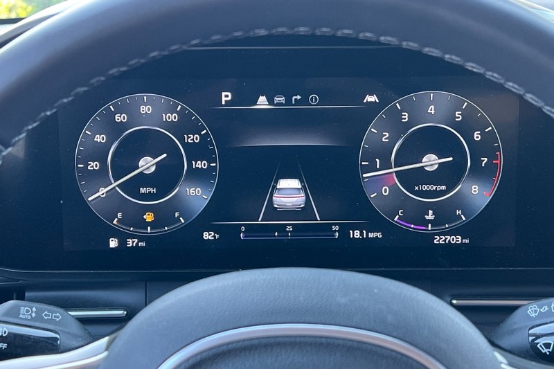 Kia Carnival Vehicle Full-screen Gallery Image 39