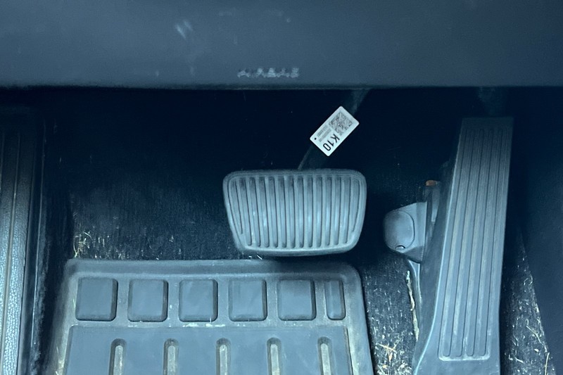 Kia Carnival Vehicle Full-screen Gallery Image 44