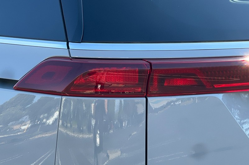 Kia Carnival Vehicle Full-screen Gallery Image 48