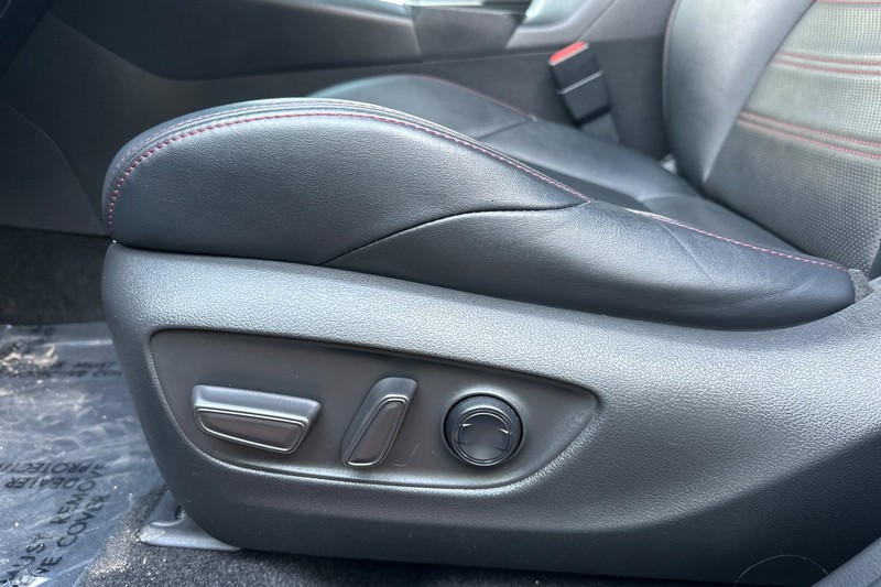 Toyota RAV4 Prime Vehicle Full-screen Gallery Image 13