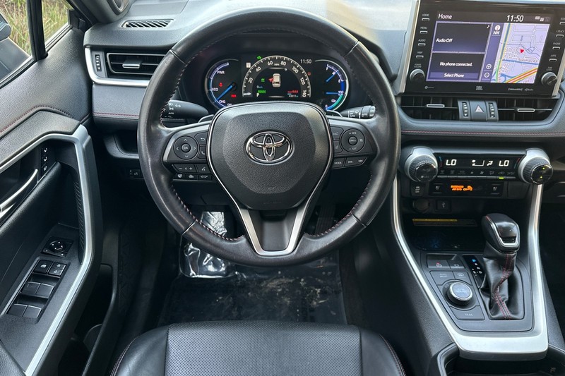 Toyota RAV4 Prime Vehicle Full-screen Gallery Image 16