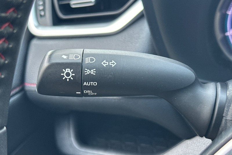 Toyota RAV4 Prime Vehicle Full-screen Gallery Image 38