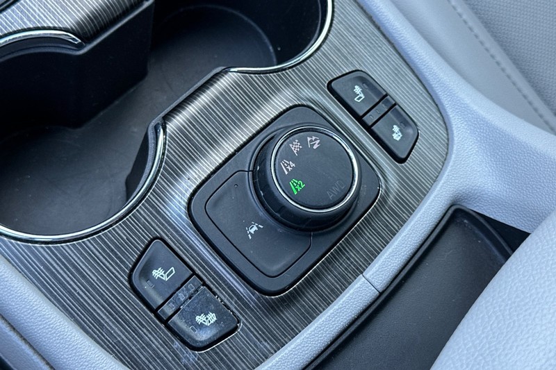 GMC Acadia Vehicle Full-screen Gallery Image 33