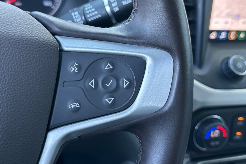 GMC Acadia Vehicle Full-screen Gallery Image 40