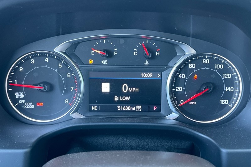 GMC Acadia Vehicle Full-screen Gallery Image 42