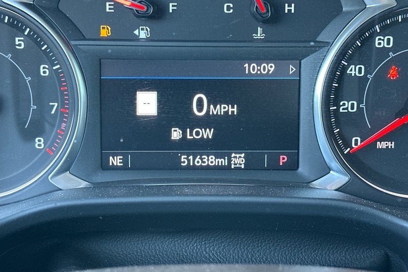 GMC Acadia Vehicle Full-screen Gallery Image 43