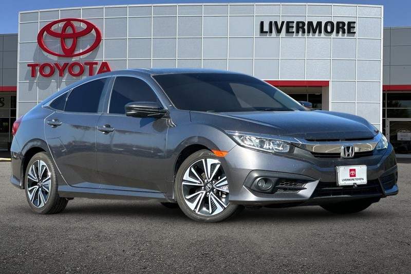 Honda Civic Sedan Vehicle Full-screen Gallery Image 02