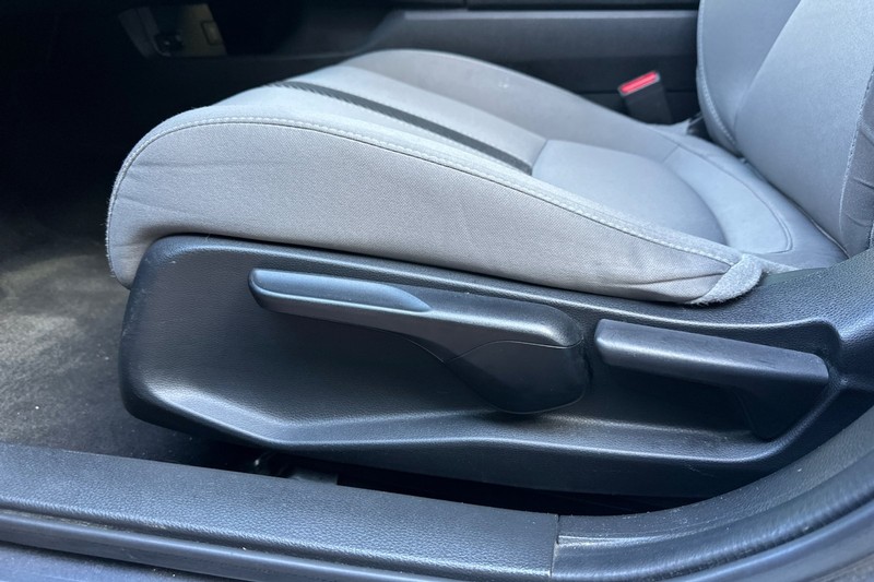 Honda Civic Sedan Vehicle Full-screen Gallery Image 13