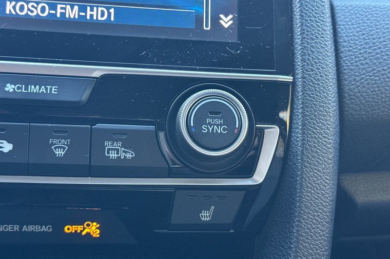 Honda Civic Sedan Vehicle Full-screen Gallery Image 29