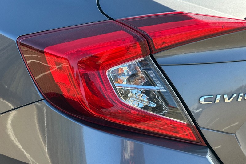 Honda Civic Sedan Vehicle Full-screen Gallery Image 46