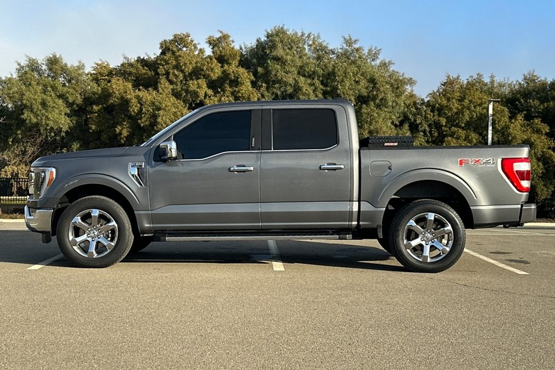 Ford F-150 Vehicle Full-screen Gallery Image 07