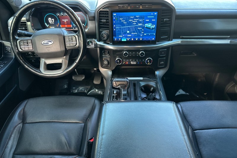 Ford F-150 Vehicle Full-screen Gallery Image 15