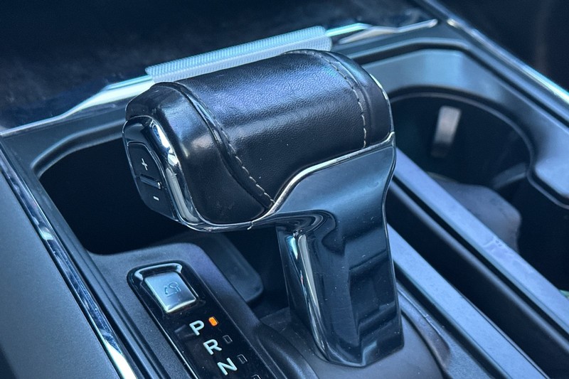 Ford F-150 Vehicle Full-screen Gallery Image 33