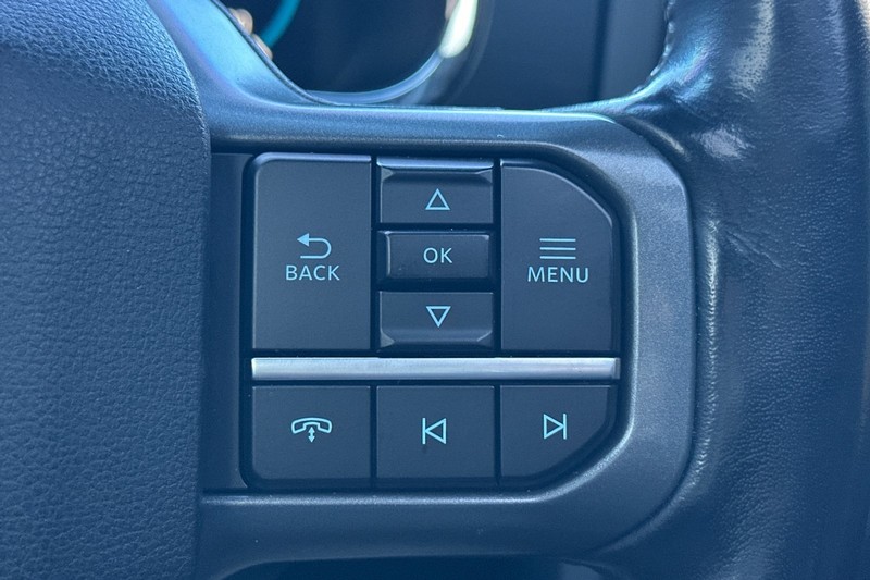 Ford F-150 Vehicle Full-screen Gallery Image 38