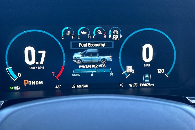 Ford F-150 Vehicle Full-screen Gallery Image 39