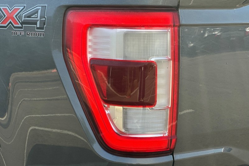 Ford F-150 Vehicle Full-screen Gallery Image 49