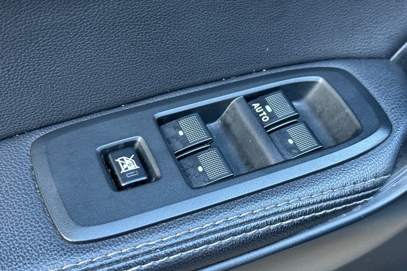 Ford Ranger Vehicle Full-screen Gallery Image 12