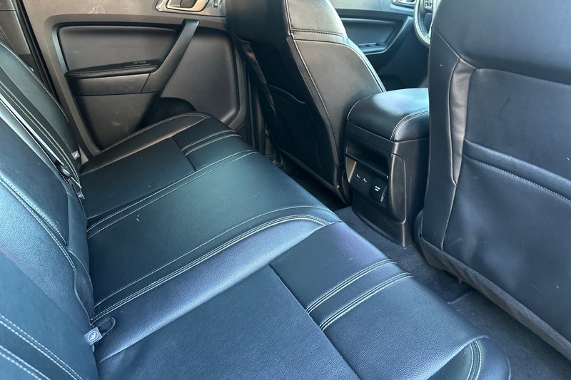 Ford Ranger Vehicle Full-screen Gallery Image 17