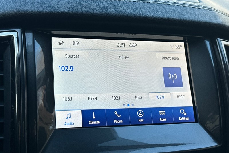 Ford Ranger Vehicle Full-screen Gallery Image 25