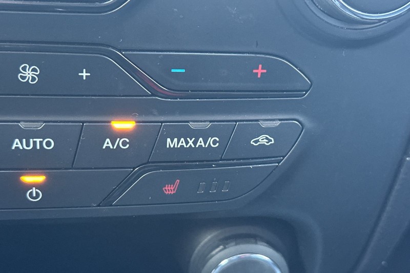 Ford Ranger Vehicle Full-screen Gallery Image 29