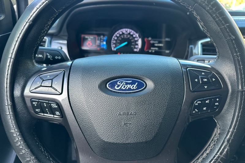 Ford Ranger Vehicle Full-screen Gallery Image 35