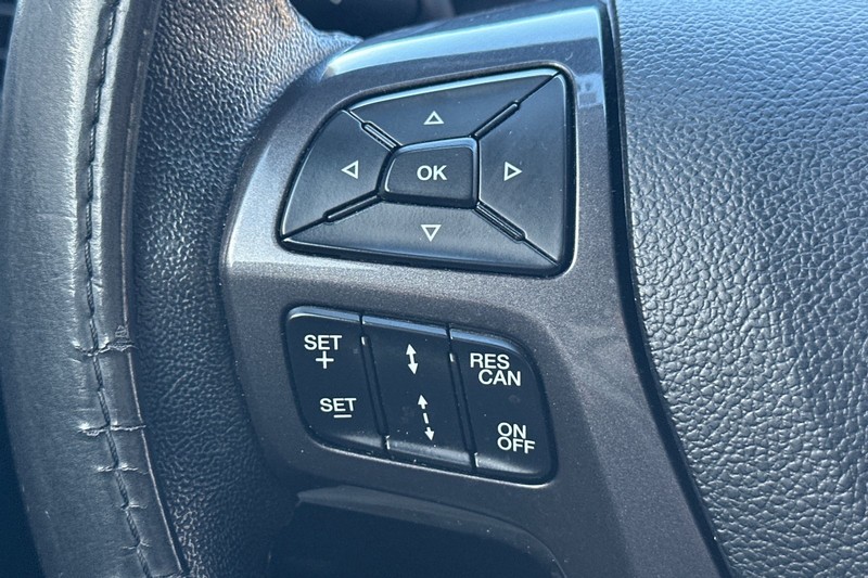 Ford Ranger Vehicle Full-screen Gallery Image 36