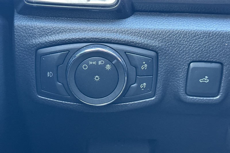 Ford Ranger Vehicle Full-screen Gallery Image 42