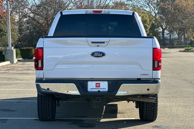 Ford F-150 Vehicle Full-screen Gallery Image 05