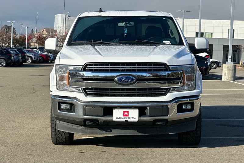Ford F-150 Vehicle Full-screen Gallery Image 09