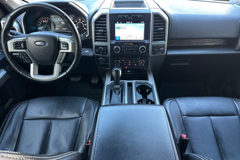 Ford F-150 Vehicle Full-screen Gallery Image 15