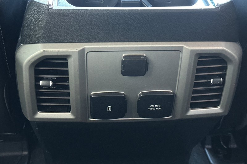 Ford F-150 Vehicle Full-screen Gallery Image 42