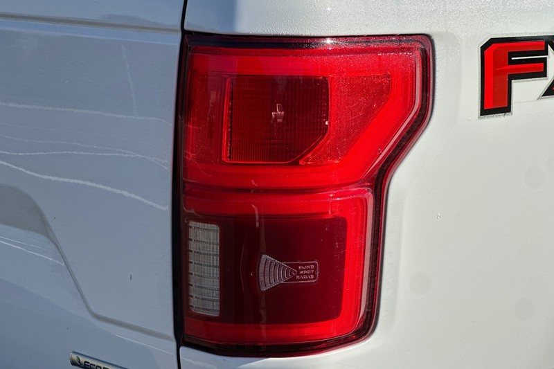 Ford F-150 Vehicle Full-screen Gallery Image 50