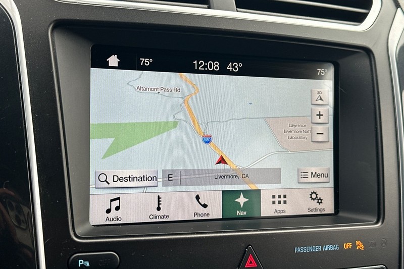 Ford Explorer Vehicle Full-screen Gallery Image 45